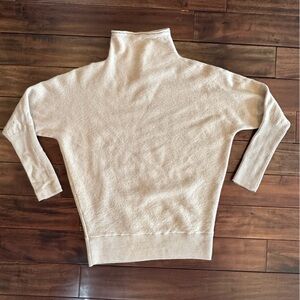 100% Merino Wool Camel Colored Mock Neck Sweater size small Telluride Clothing